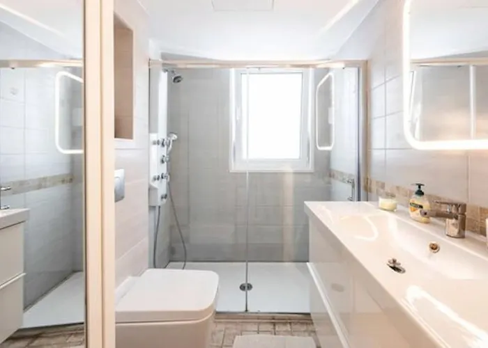 Myria Court 아파트 *