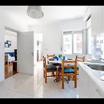 Myria Court * לימסול