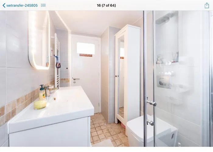 Myria Court Apartmán *